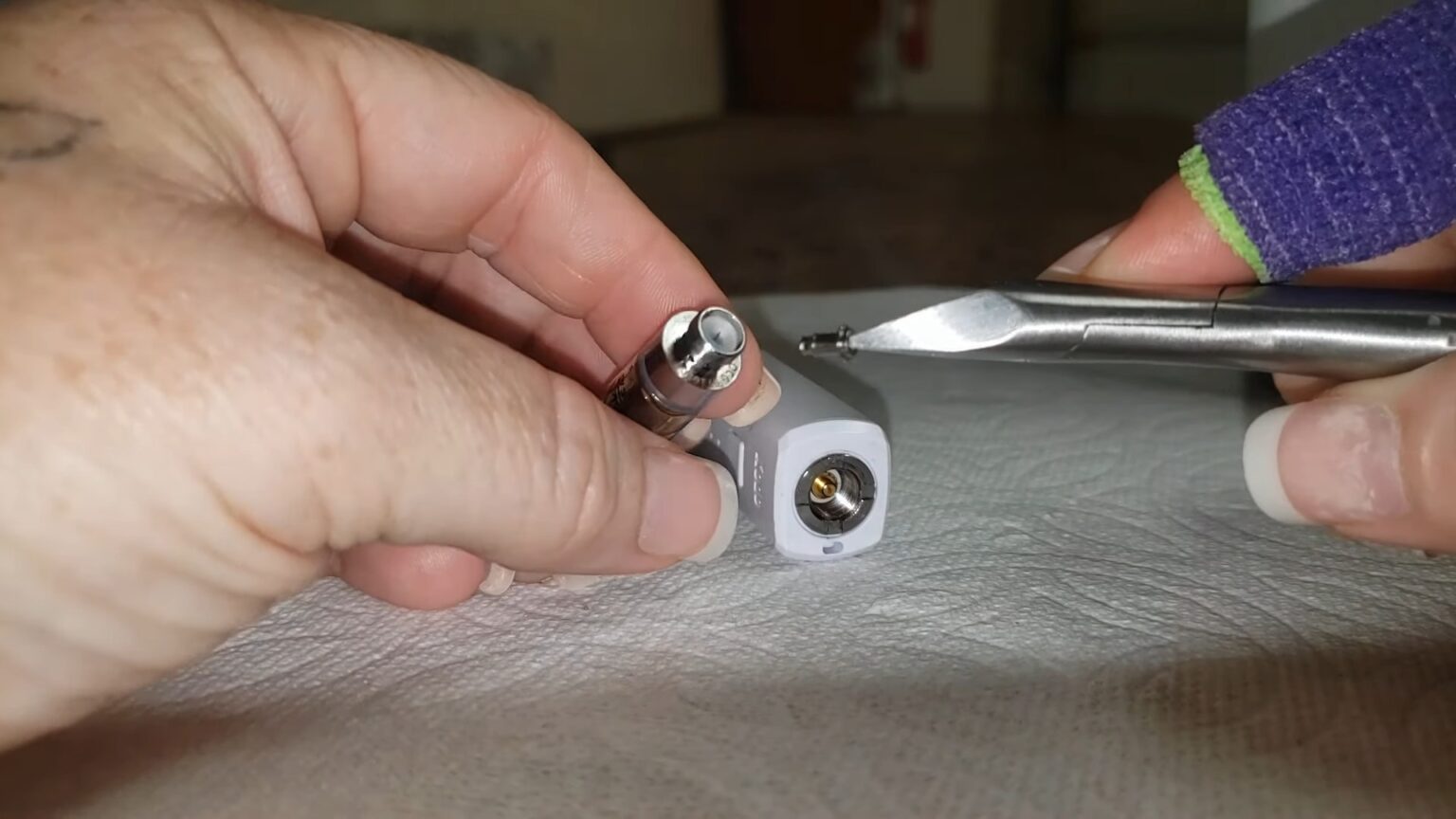 Vape Pen Not Charging Green Light How to Fix? Tech News IIT